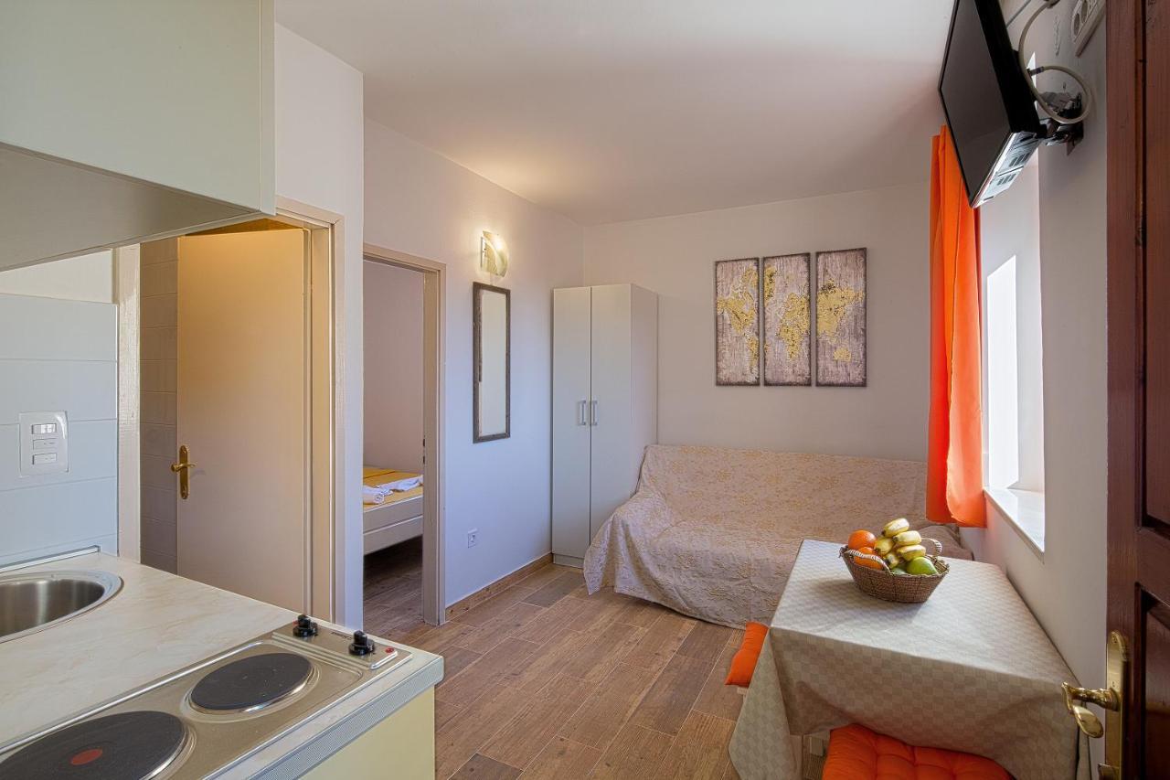 St. Nicola'S Apartments Budva Extérieur photo