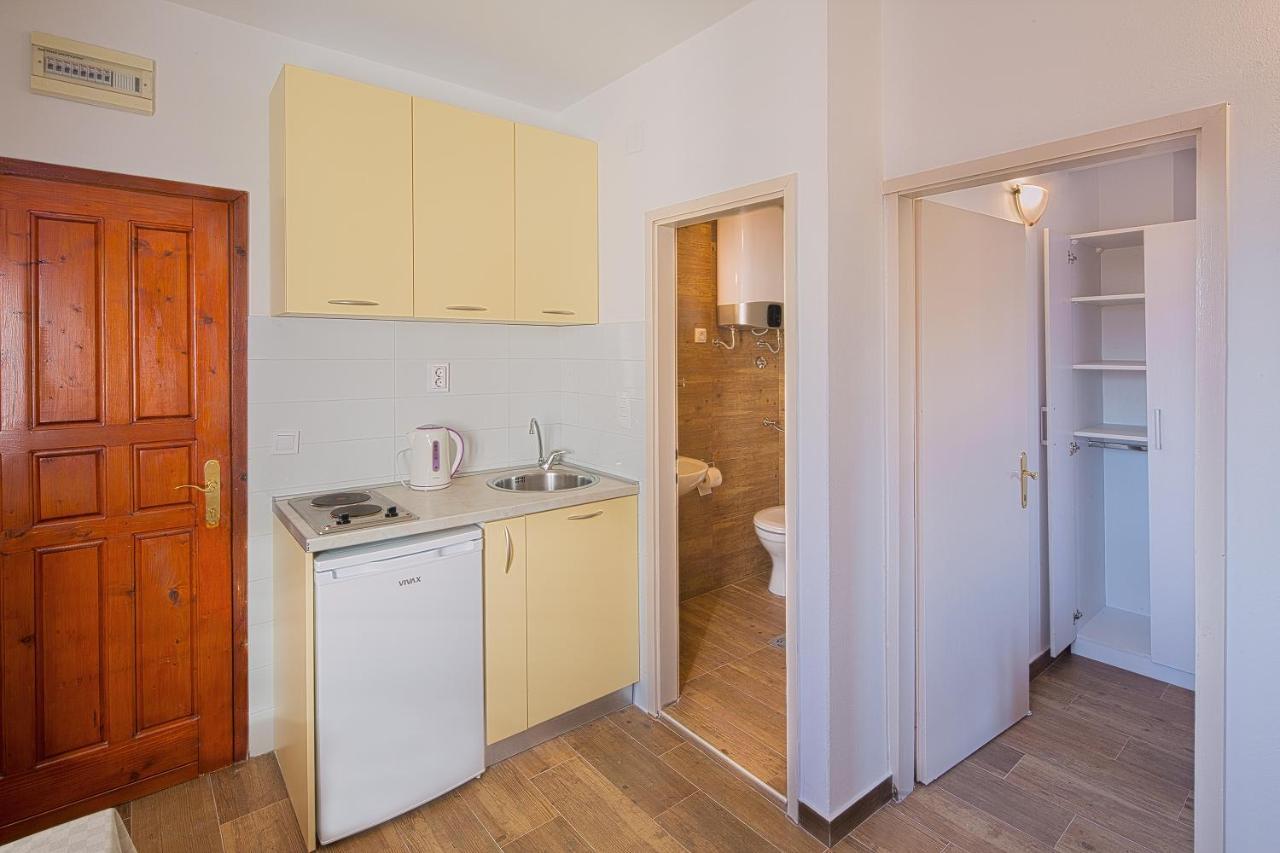 St. Nicola'S Apartments Budva Extérieur photo