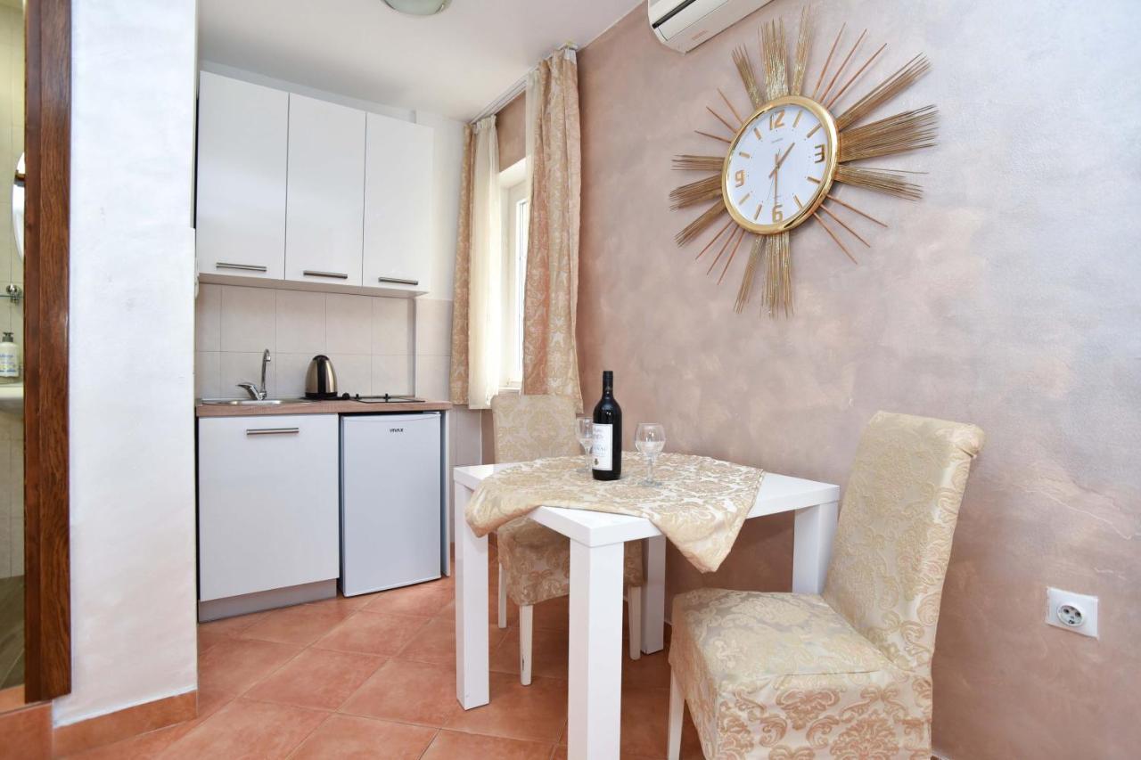St. Nicola'S Apartments Budva Extérieur photo